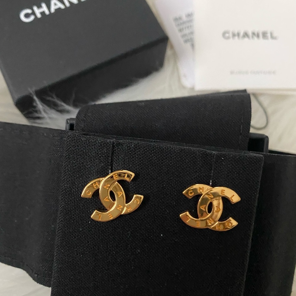 20A Chanel Earrings